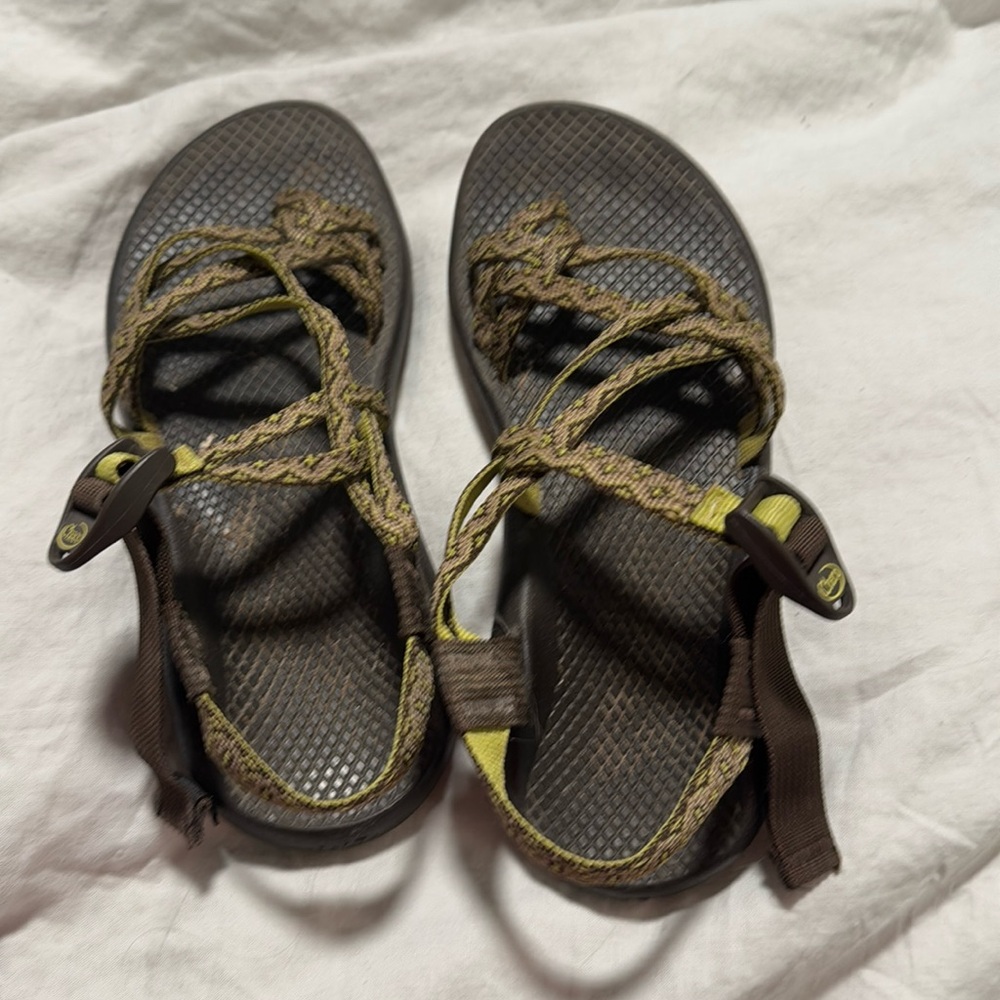 Chaco Green & Brown Sandals - Size 7